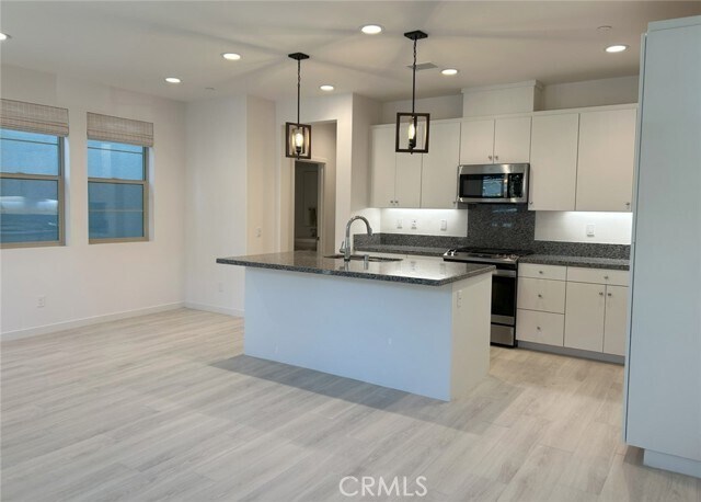 Foto del edificio - 211 Goldfinch St