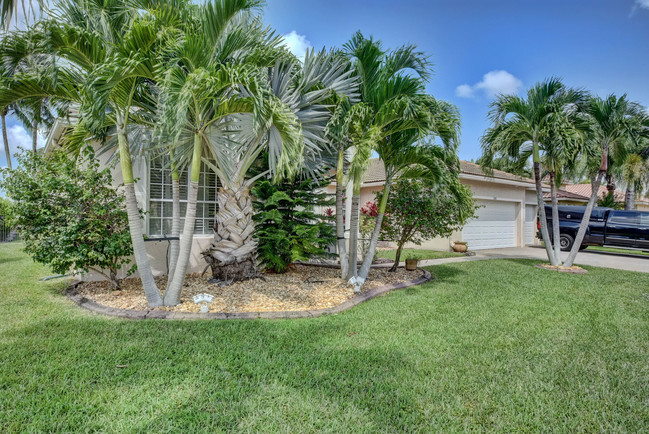 Foto del edificio - 1501 Stonehaven Estates Dr
