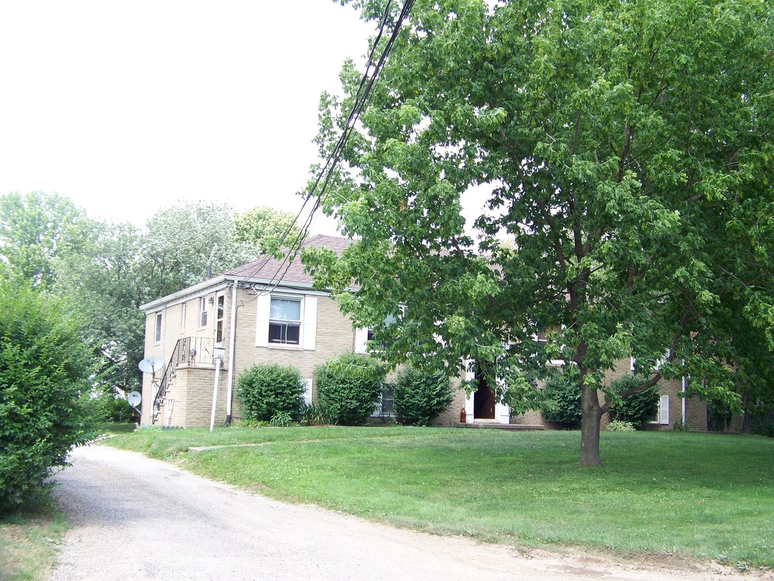 Foto principal - 2911 23rd St NW