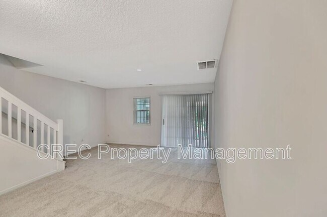 Foto del edificio - 8114 Shadow Oak Dr