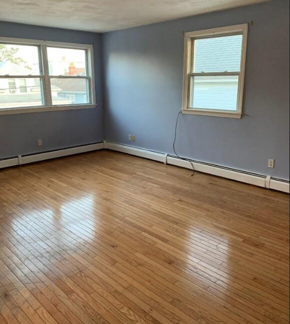 Living Room - 34 Durham St
