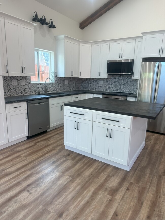 Building Photo - 10630 Campana Way