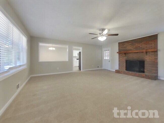 Building Photo - 2083 Skyhawk Ln