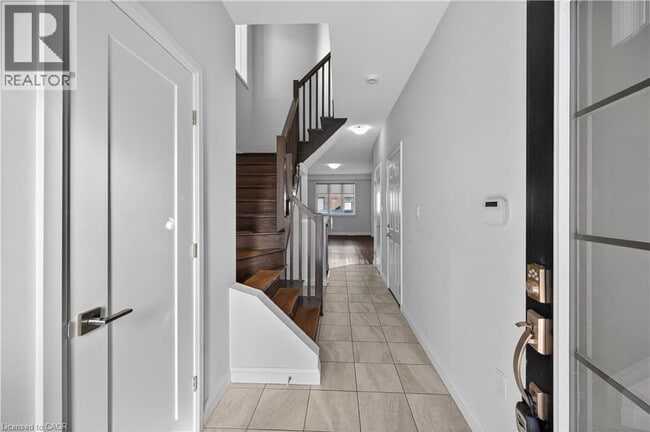 Building Photo - 9 Rouley Ln