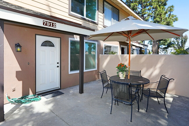 Photo - 7912 Rainbow Cir House