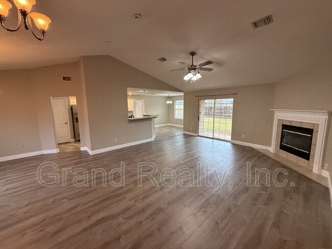 Foto del edificio - 4754 Winterdale Dr