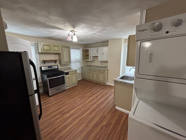 Foto del edificio - 2 Florence Ave