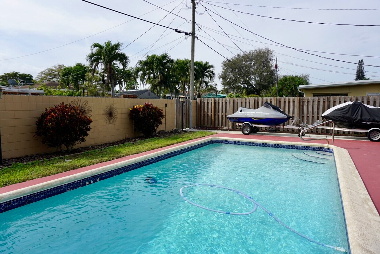 Foto principal - 3194 Roosevelt St