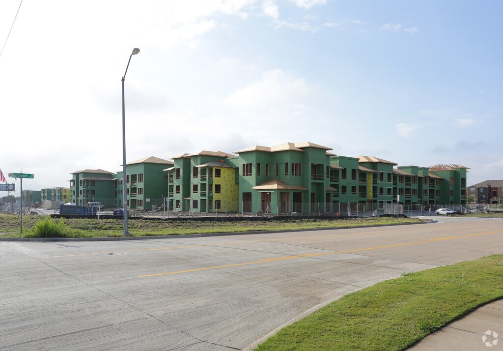 Grace Townhomes Rentals Ennis, TX