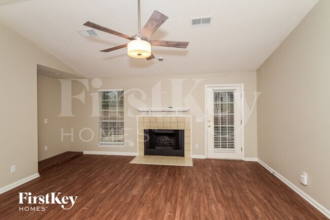 Foto del edificio - 7821 Southview Ln