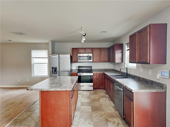 Foto del edificio - 1574 Leonard St