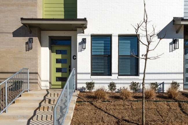 Photo - 303 Park St Townhome