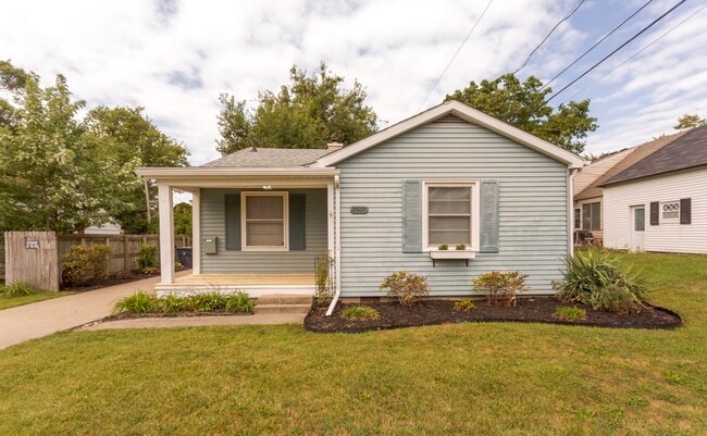 Building Photo - 3507 Saint Bernard Dr