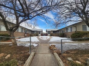 Building Photo - 4337-4339 W Custer Pl
