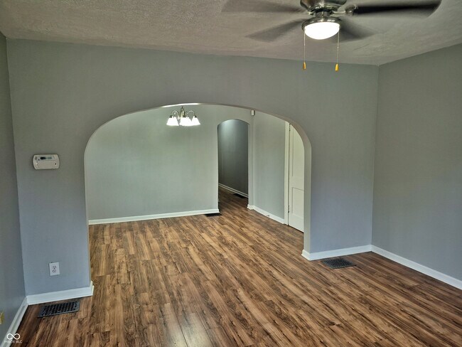 Foto del edificio - 1727 N Tacoma Ave