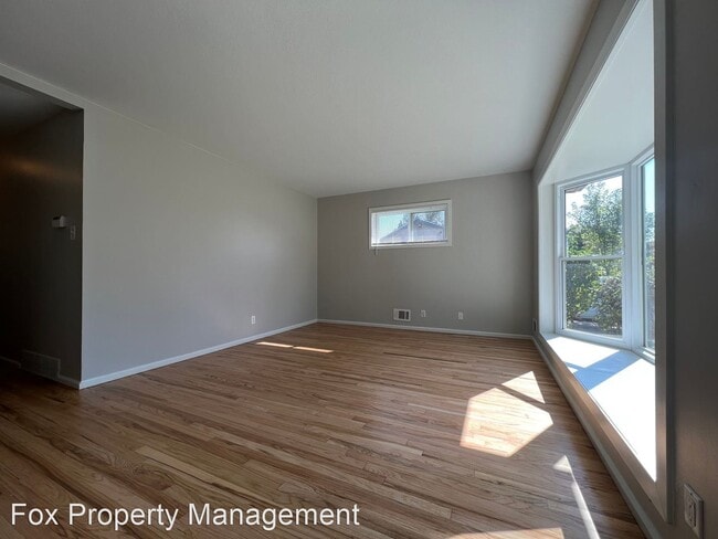 Building Photo - 3 br, 2 bath House - 1365 Lucille Court