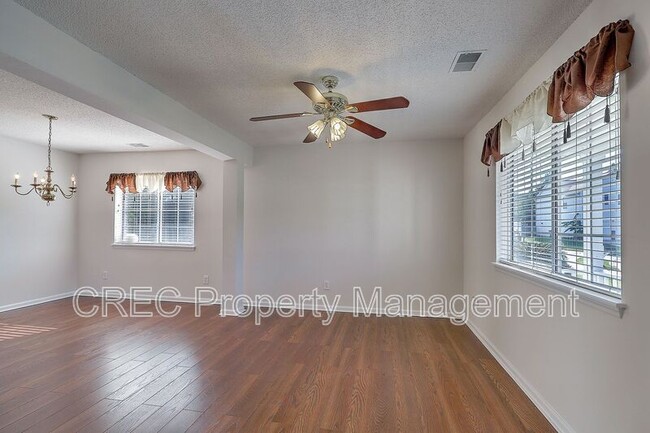 Foto del edificio - 1354 Pinyon Pine Dr