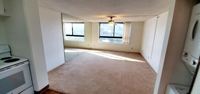 Building Photo - 2724 Kahoaloha Lane #1502- Large Studio