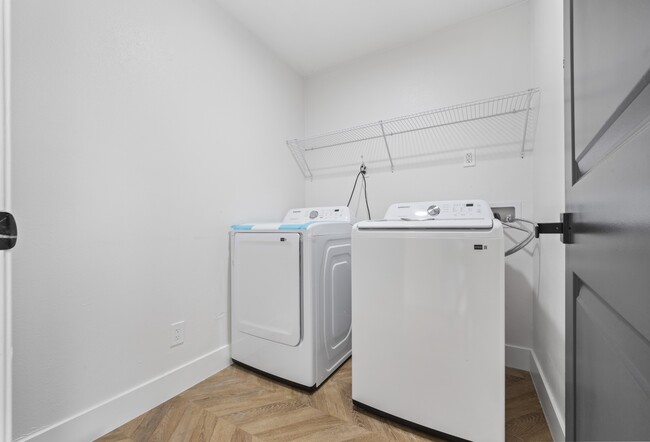 Photo - 5916 Walnut Ave House