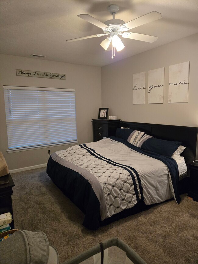 Foto del edificio - 914 Baden Manor Dr