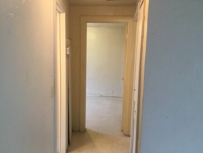 Foto del edificio - 229 SE 27th St
