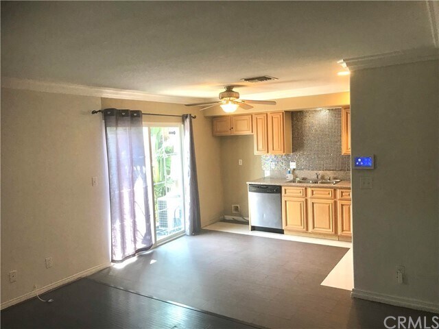 Foto del edificio - 1175 E D St