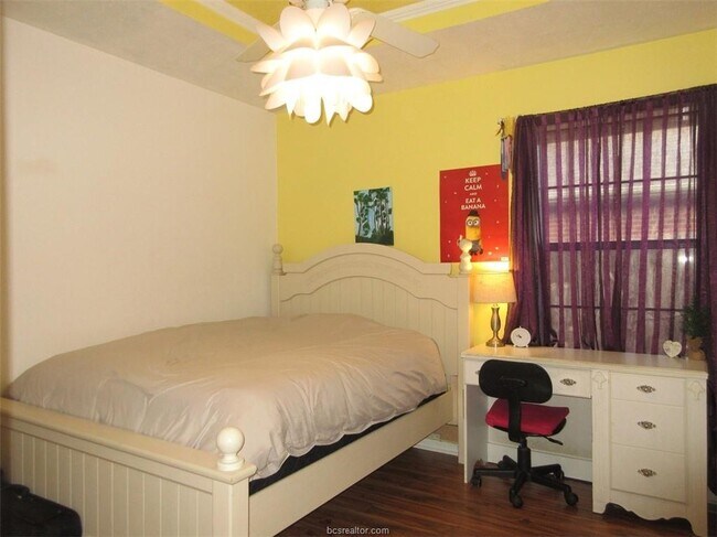 Foto del edificio - 3404 Regal Row Ct