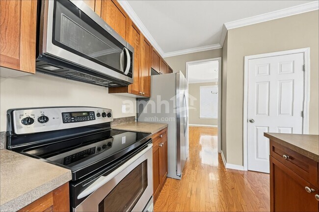 Foto del edificio - 317 Collinsworth Dr