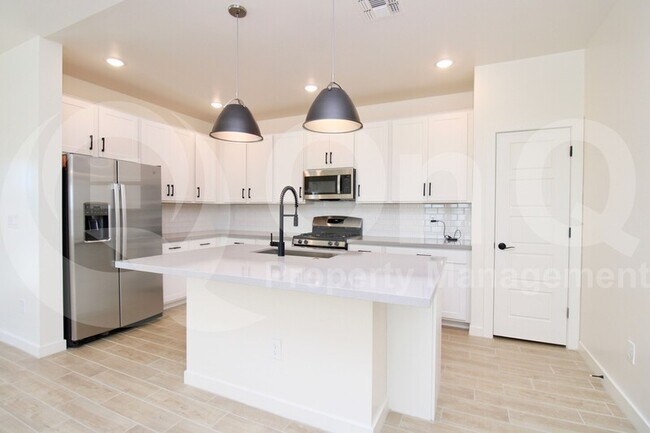 Foto del edificio - 22090 N Belt Dr