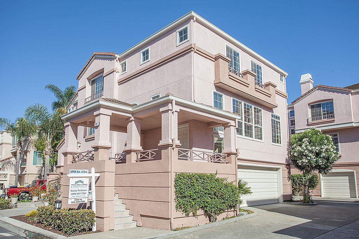 Primary Photo - 370 Montecito Way