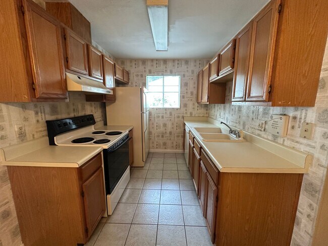 Foto del edificio - PET FRIENDLY 2/2 OFF RICHVIEW PARK!!!