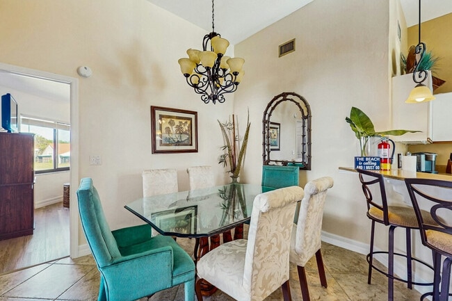 Building Photo - 655 Windsurf Ln