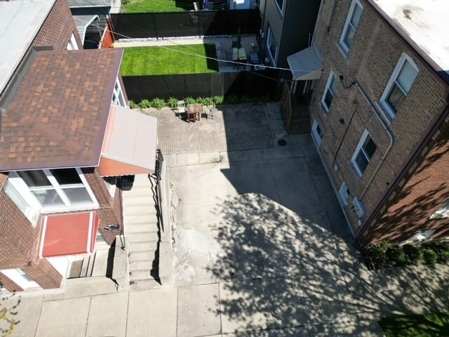 Foto del edificio - 847 Hannah Ave