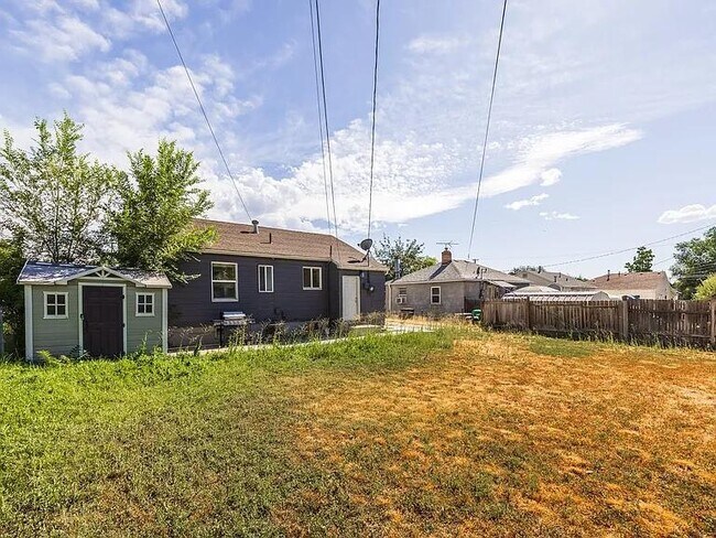 Foto del edificio - 997 E 460 S St