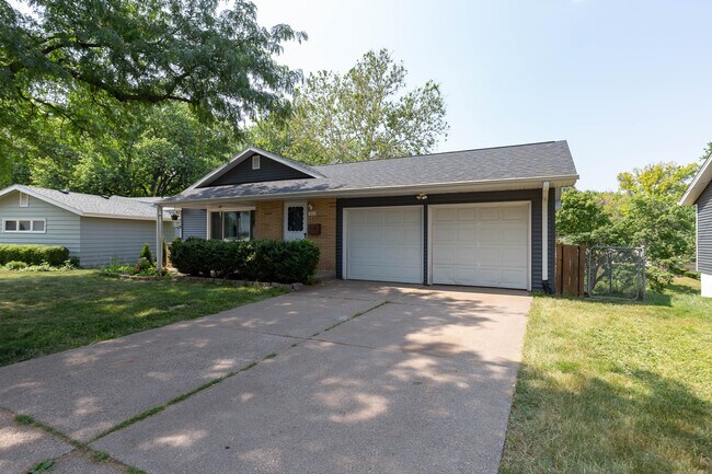 Foto del edificio - 1504 Broadview Dr