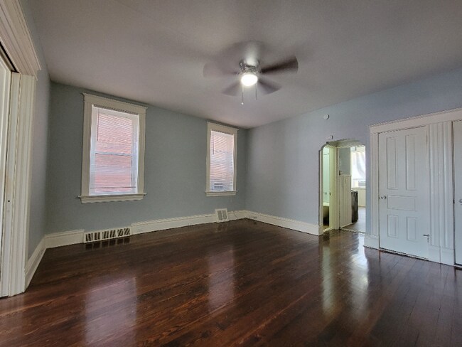 Building Photo - 3310 Winnebago St