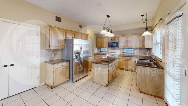 Foto del edificio - 2336 Dyers Oak Dr