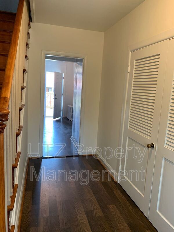 Building Photo - 3610 Elmley Ave