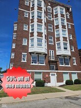 Building Photo - 230 E 9th St