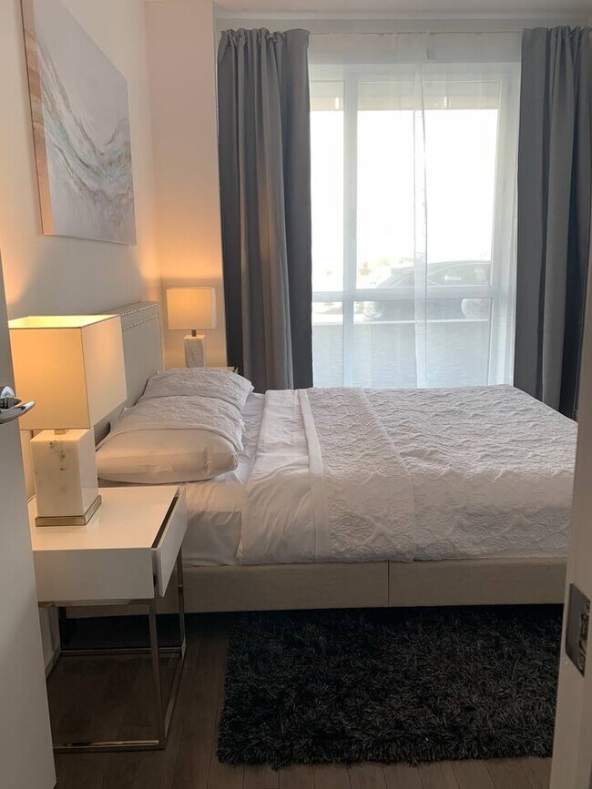 Photo du bâtiment - 1025 Rue Saint-Jacques