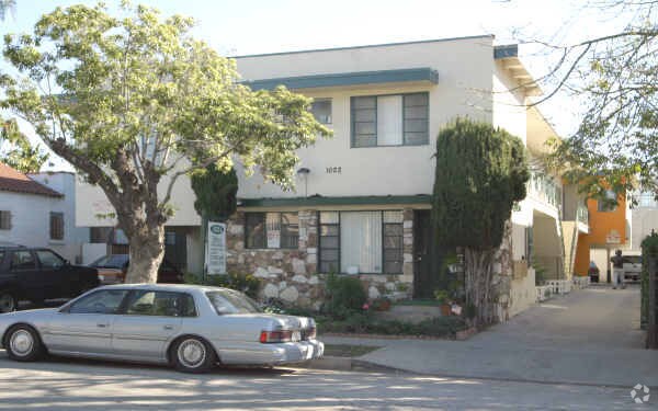 Building Photo - 1022 Wilcox Ave