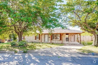 Building Photo - 1113 Gifford Dr