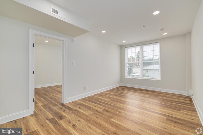 Building Photo - 112 Washington Ave