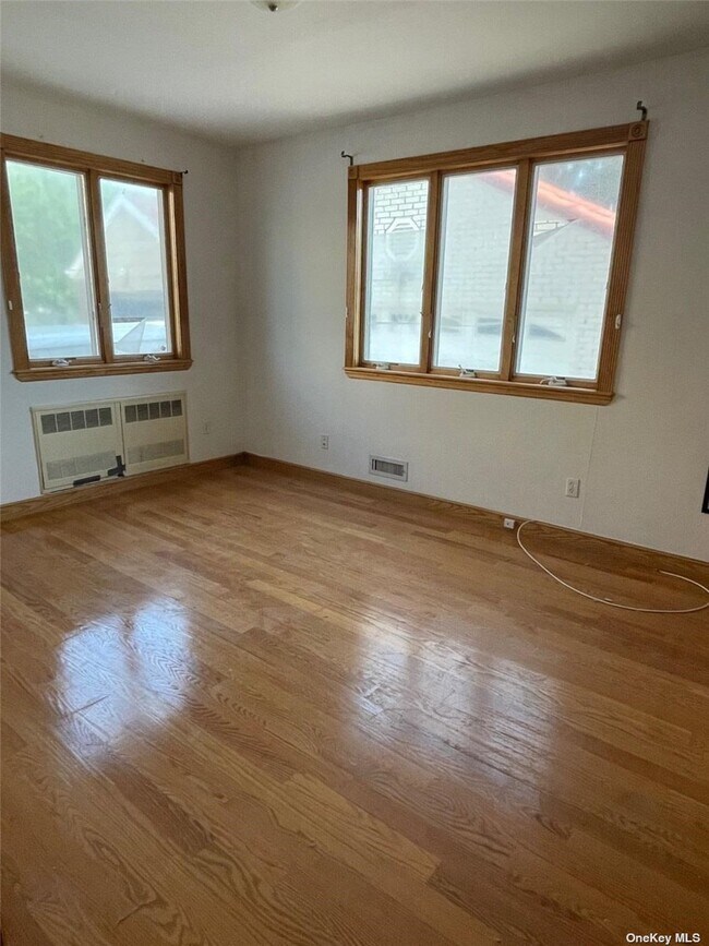 Foto del edificio - 203-52 27th Ave