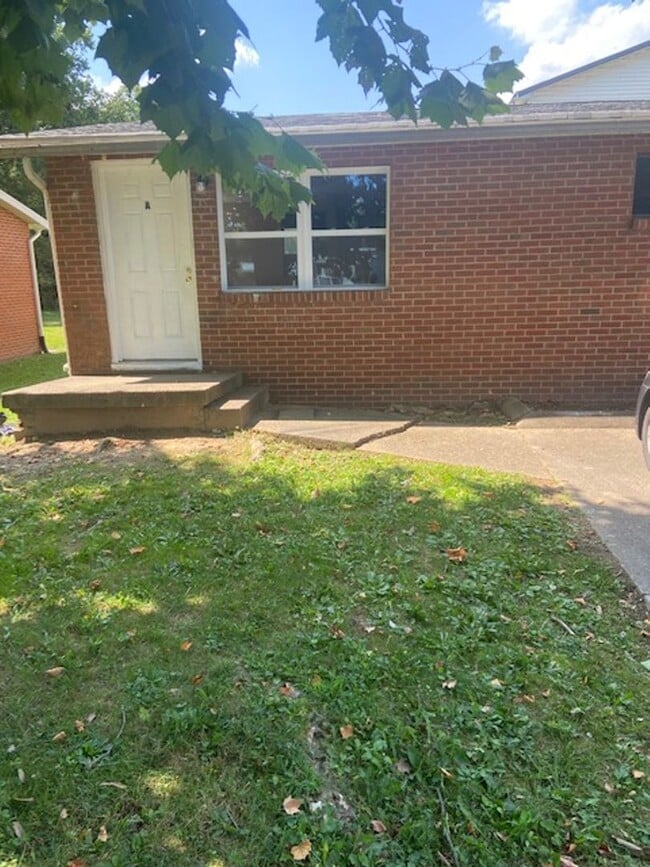 Building Photo - 3611 Rollins St