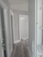 Building Photo - 132 Parkway Dr