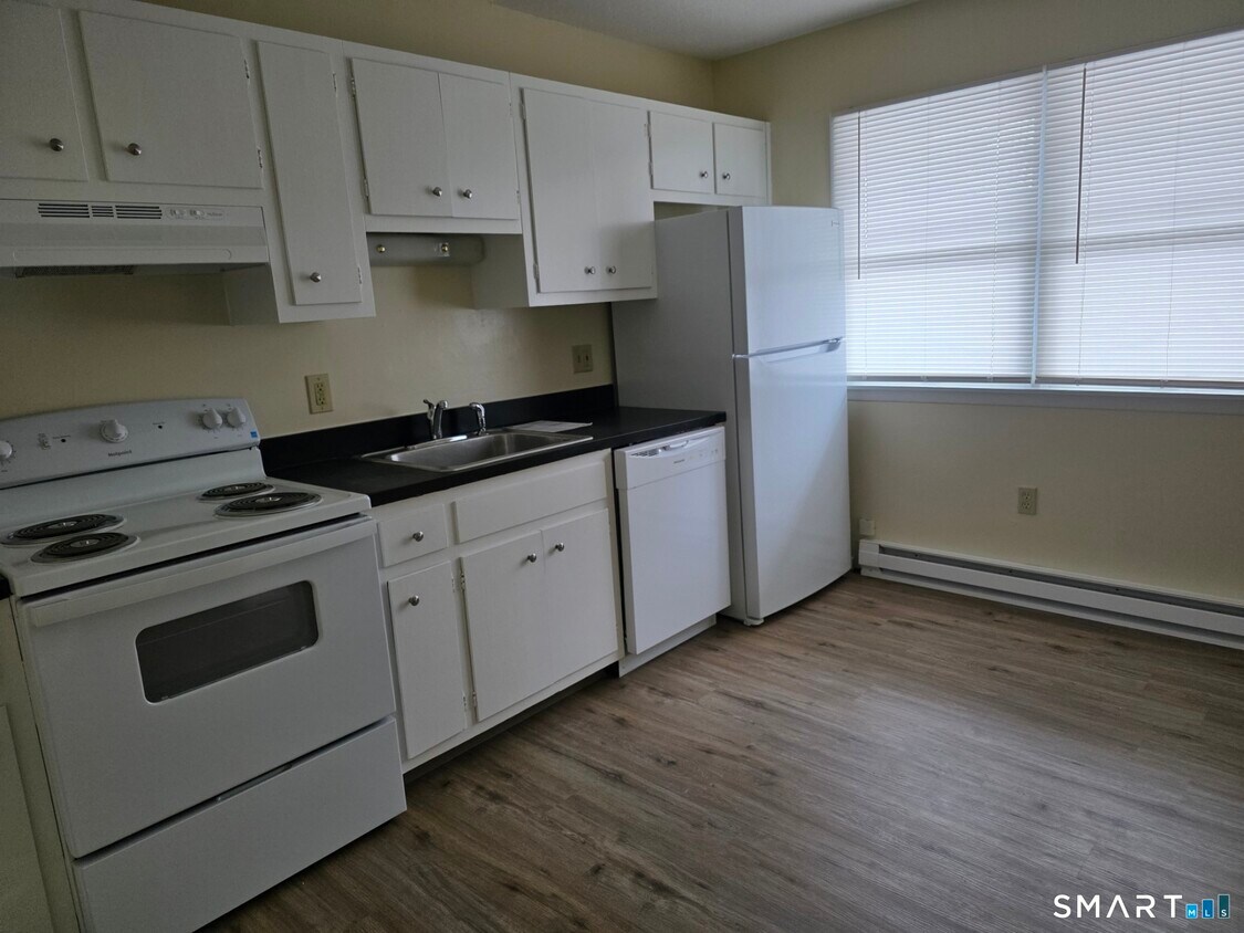 Foto del edificio - 100 Hickory St