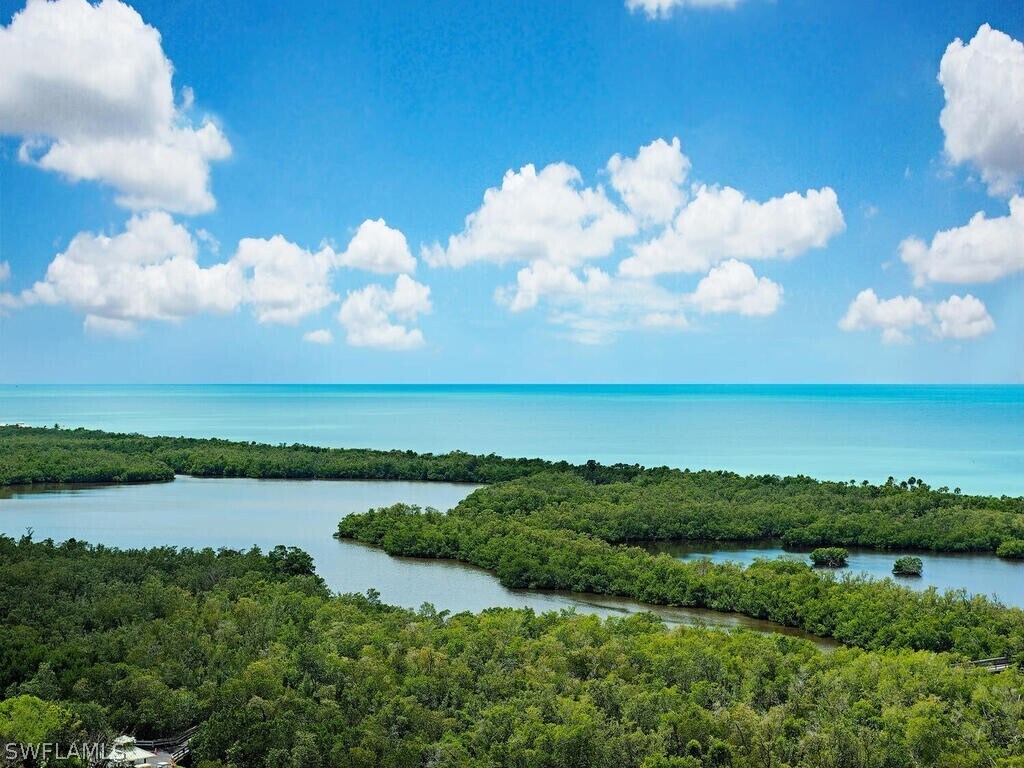 Building Photo - 7225 Pelican Bay Blvd