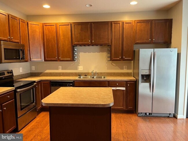 Building Photo - 53 Compound Cir