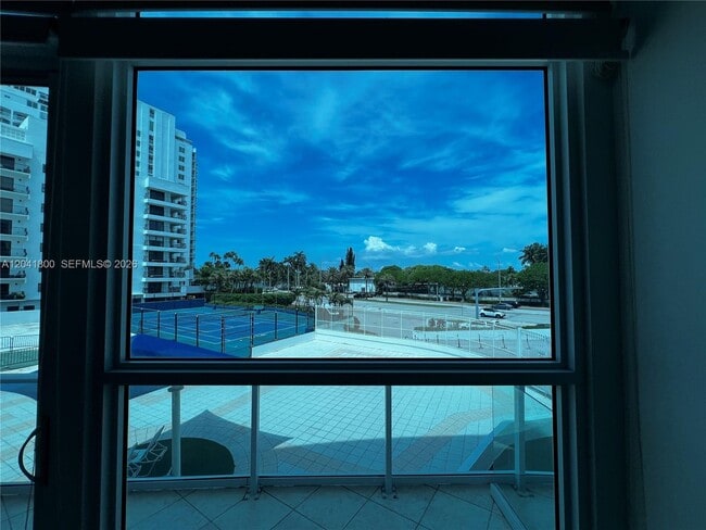 Building Photo - 5445 Collins Ave